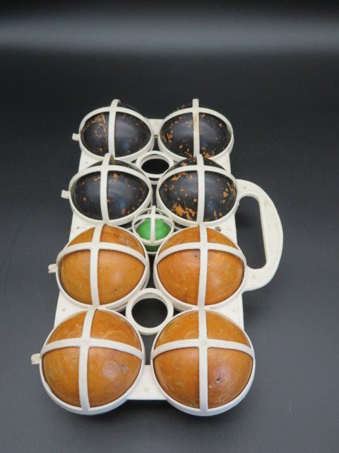 Jeux: schönes altes Boccia-Set – D'occasion à Reinach BL par WBZ-Flohmarkt 1
