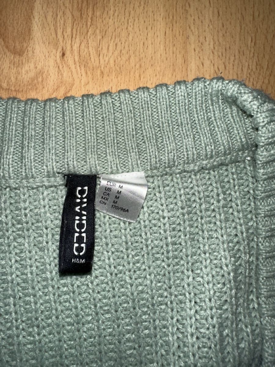 Vestes: Strickjacke, Grösse M – Neuf (Voir description) à Betschwanden par _janinee_ 2