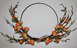 Frühlingskranz/Türkranz mit Blumen in Apricot - Neu!