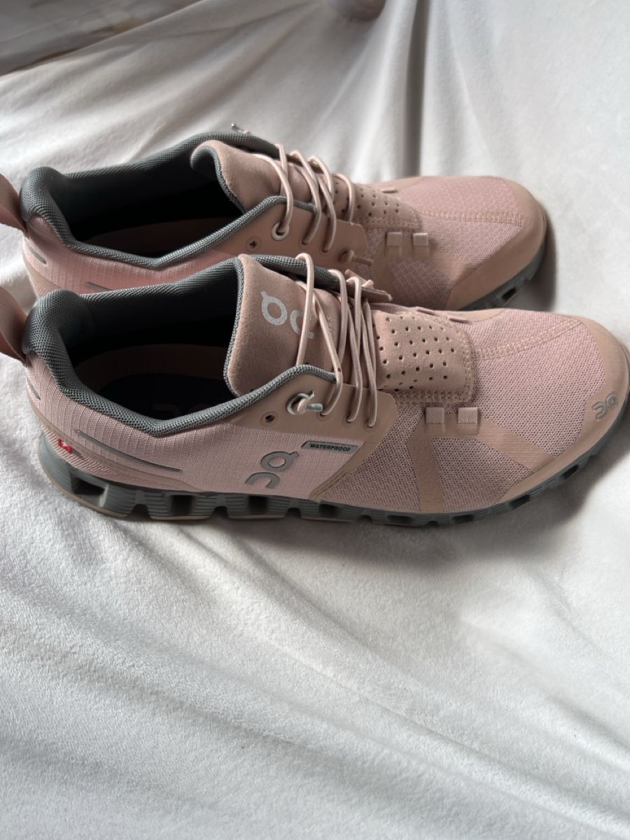 On Damenschuhe: On (Modell On Cloud Waterproof – Neu (gemäss Beschreibung) aus Mörel von Emozia 4