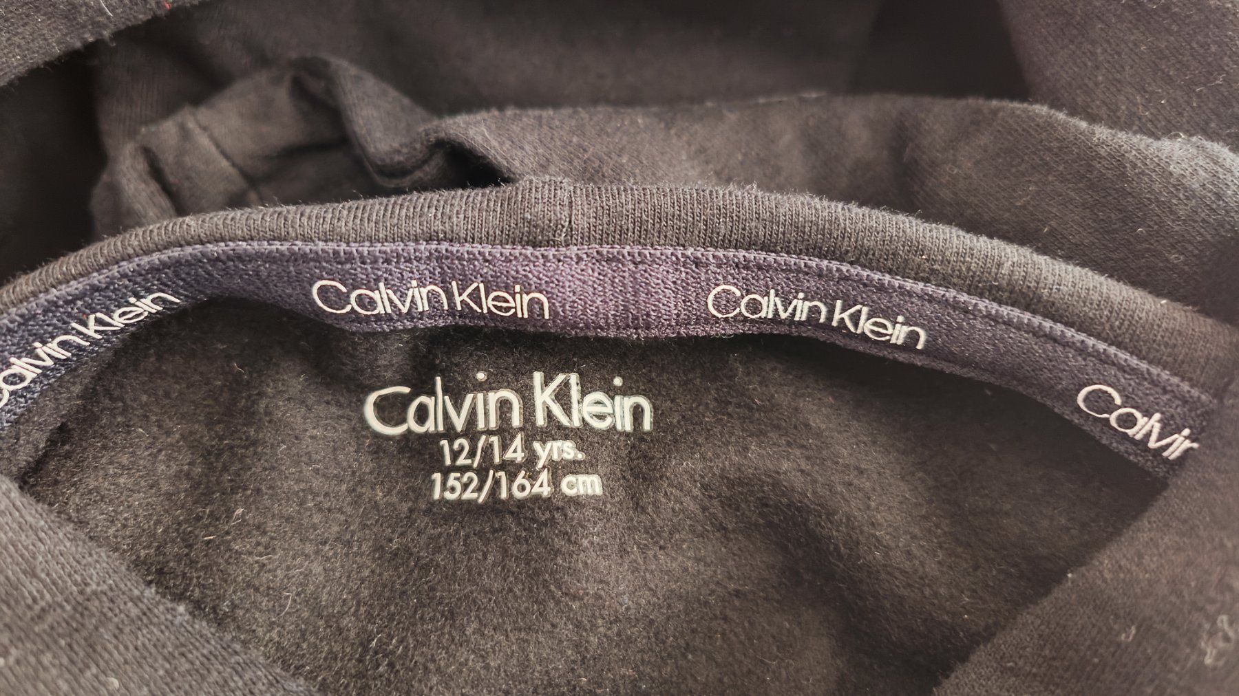 Calvin Klein Pulls et sweat-shirts: Calvin Klein Pullover 152/164 schwarz – D'occasion à Villmergen par toptip1970 1