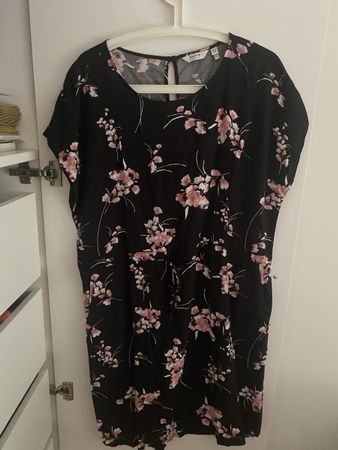 Kleid Grösse 44 L Viscose angenehm zu tragen