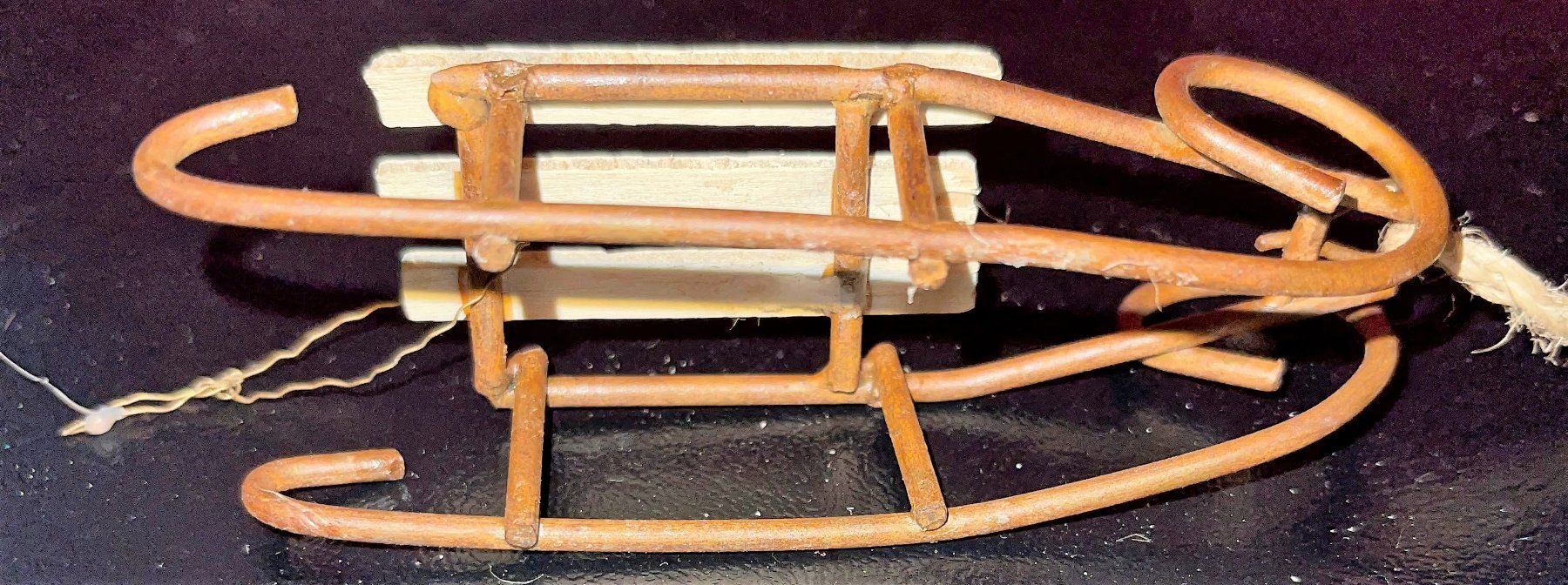 Tutte le decorazioni: Schlitten aus Metall und Holz – Difettoso da Lutzenberg venduto da Truhe 2