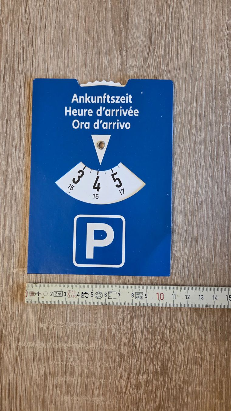 Alle Werkzeuge: EU-Parkscheibe mit Eis-Kratzer, Frühlings-Schnäppchen ❄️🚗 – Gebraucht aus Adlikon b.Regensdf von ChriZ86 3