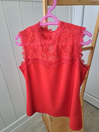 H&M Damen Top rot Gr. L Spitze guter Zustand