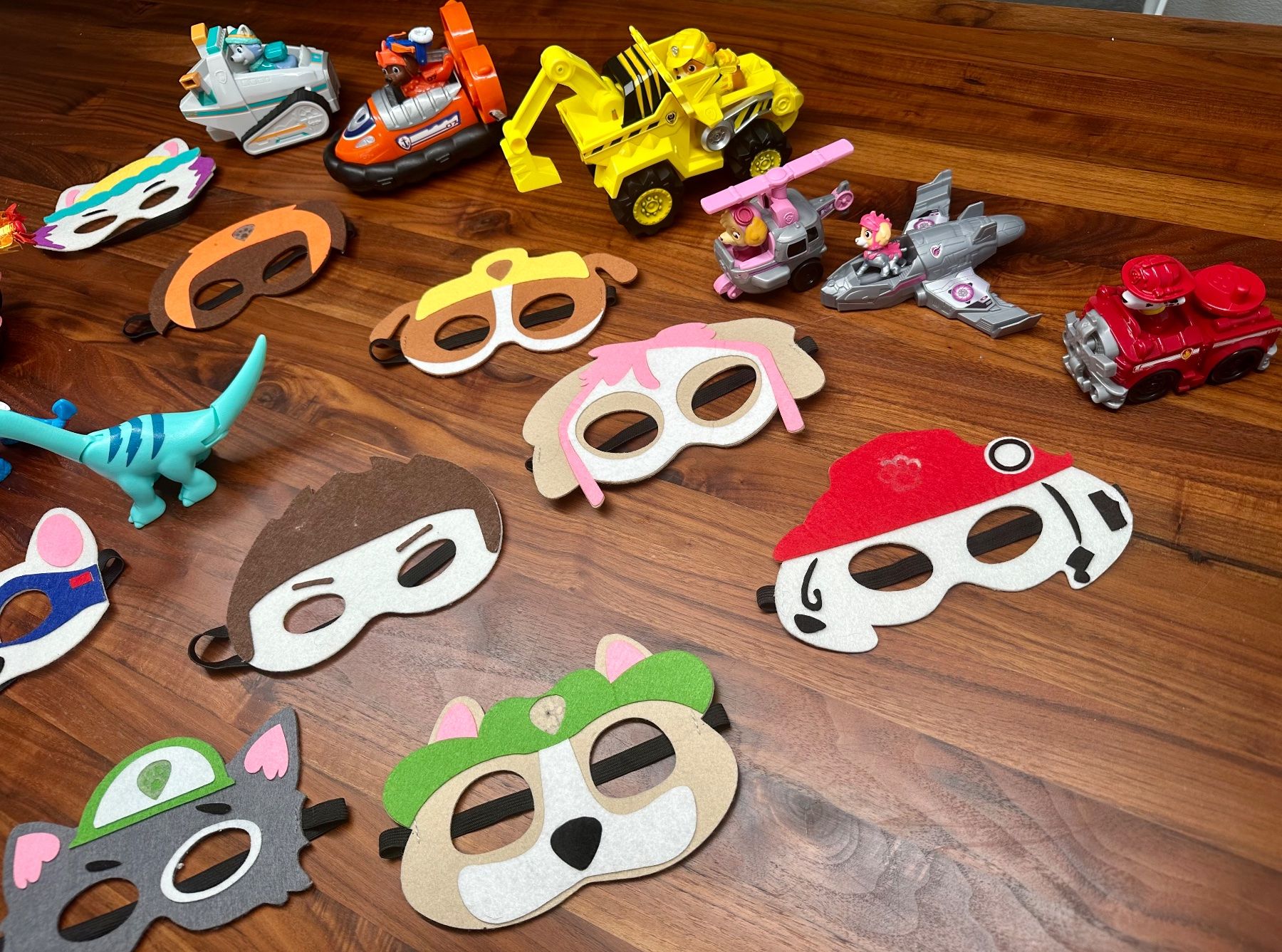 Giocattoli: Paw Patrol Figuren & Masken Set – Usato da Dübendorf venduto da mimamedusa 2