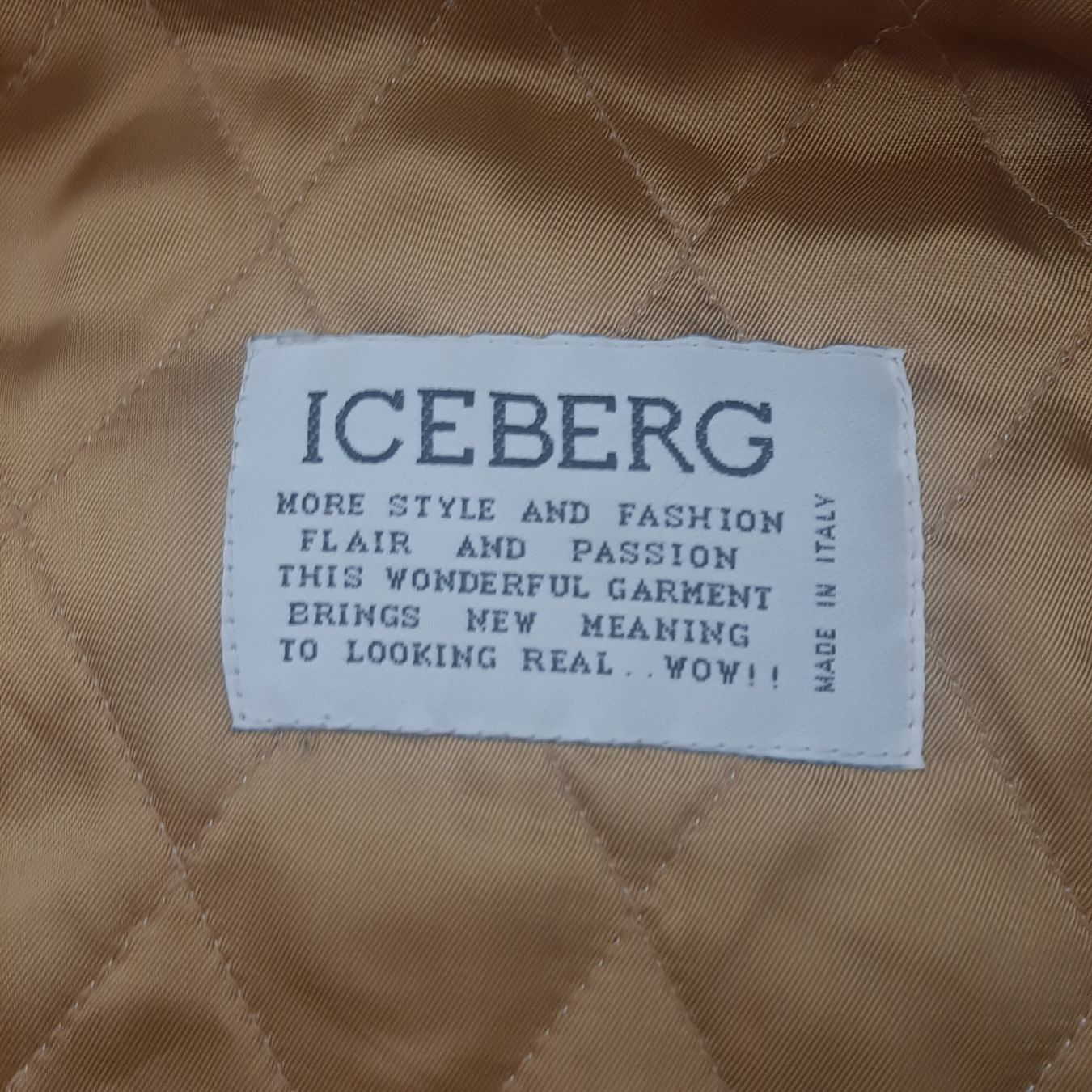 Giacche: Veste bomber Iceberg Disney vintage – Usato da Chêne-Bourg venduto da chsandra34 2