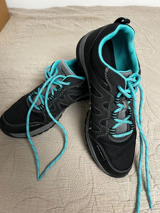Chaussures femmes: Turnschuhe Gr. 38 – D'occasion à Weiach par MarFliCar