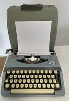 Vintage Brother Schreibmaschine mit Koffer