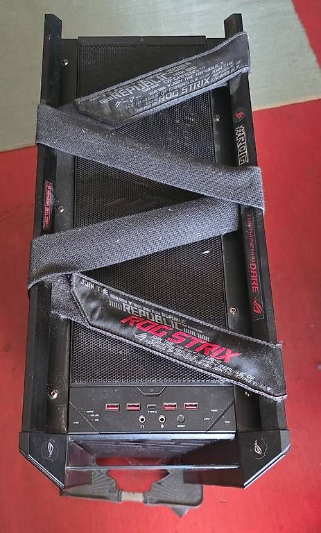 Asus Custodie: ASUS ROG Strix Helios Gaming Gehäuse – Usato da Schaffhausen venduto da pun_jn7j 4