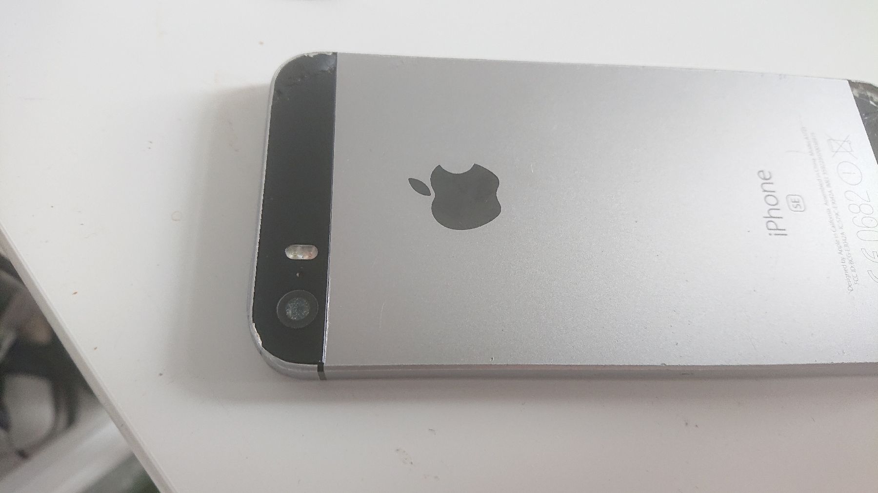 Apple Portables: iPhone SE Defekt – Défectueux à Flawil par rcnkr 5