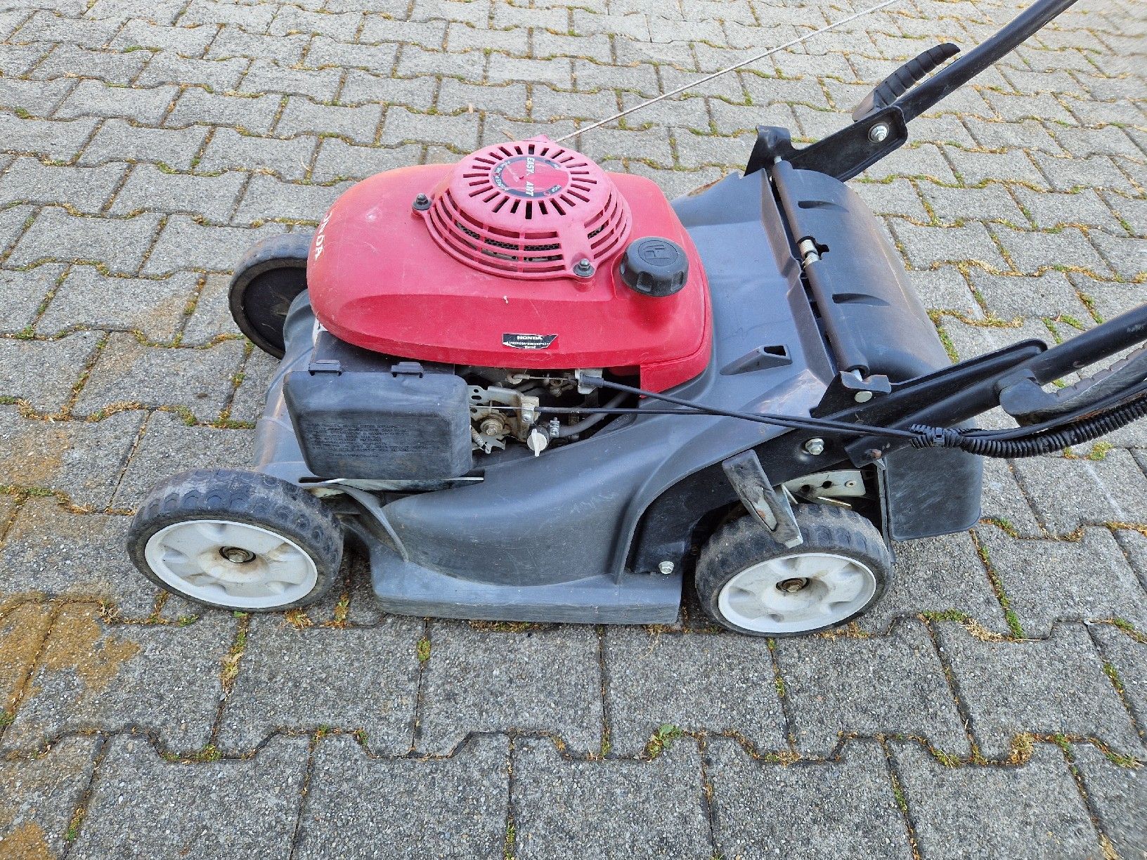 Honda Rasenmäher: Rasenmäher Honda HRX – Defekt aus Grosswangen von lar_9lz7 4