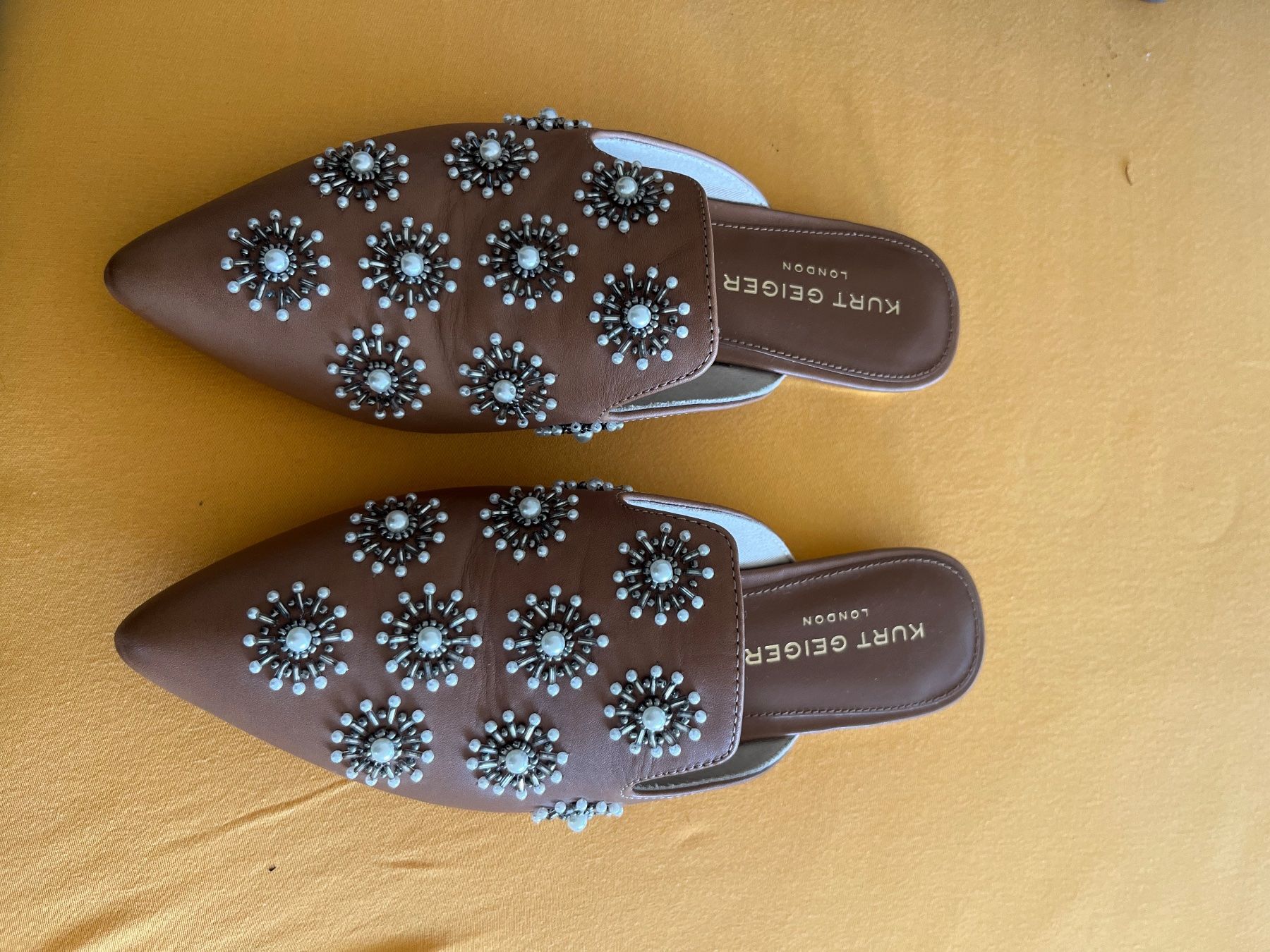 Kurt Geiger Damenschuhe: Schuhe Kurt Geiger 39 – Gebraucht aus Saanen von SoniaMichaela