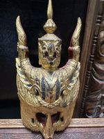 Handgeschnitzte Garuda-Holzmaske, vergoldet