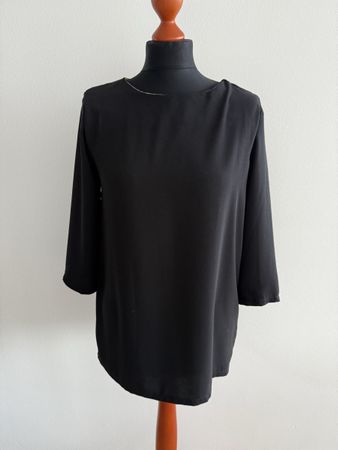 Schwarze Bluse Gr. S mit schönem Vogelmotiv am Rücken