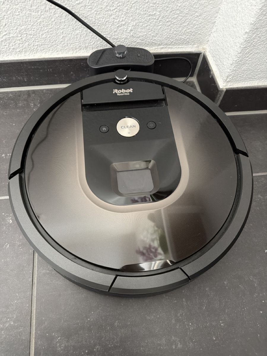 Aspirapolveri & Accessori: robot roomba – Usato da Oetwil am See venduto da sab_66lg