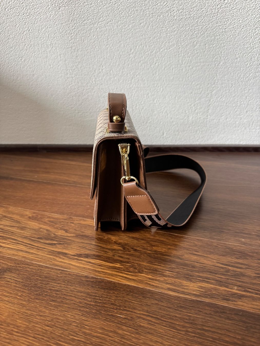 Borse: Trendige Umhängetasche / Handtasche – Usato da Chur venduto da Maevie 1