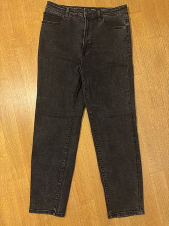  Jeans Stradivarius Grösse 42 Schwarz guter Zustand