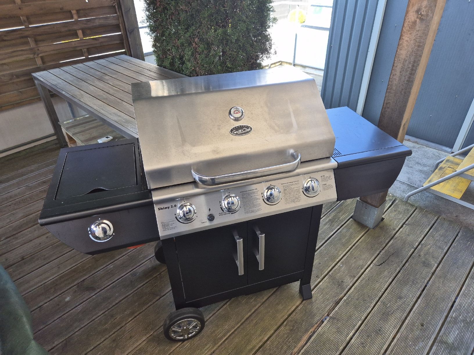 Griglie: Gasgrill Shiny 2.0 Landi – Usato da Oberägeri venduto da Kenwood4 1