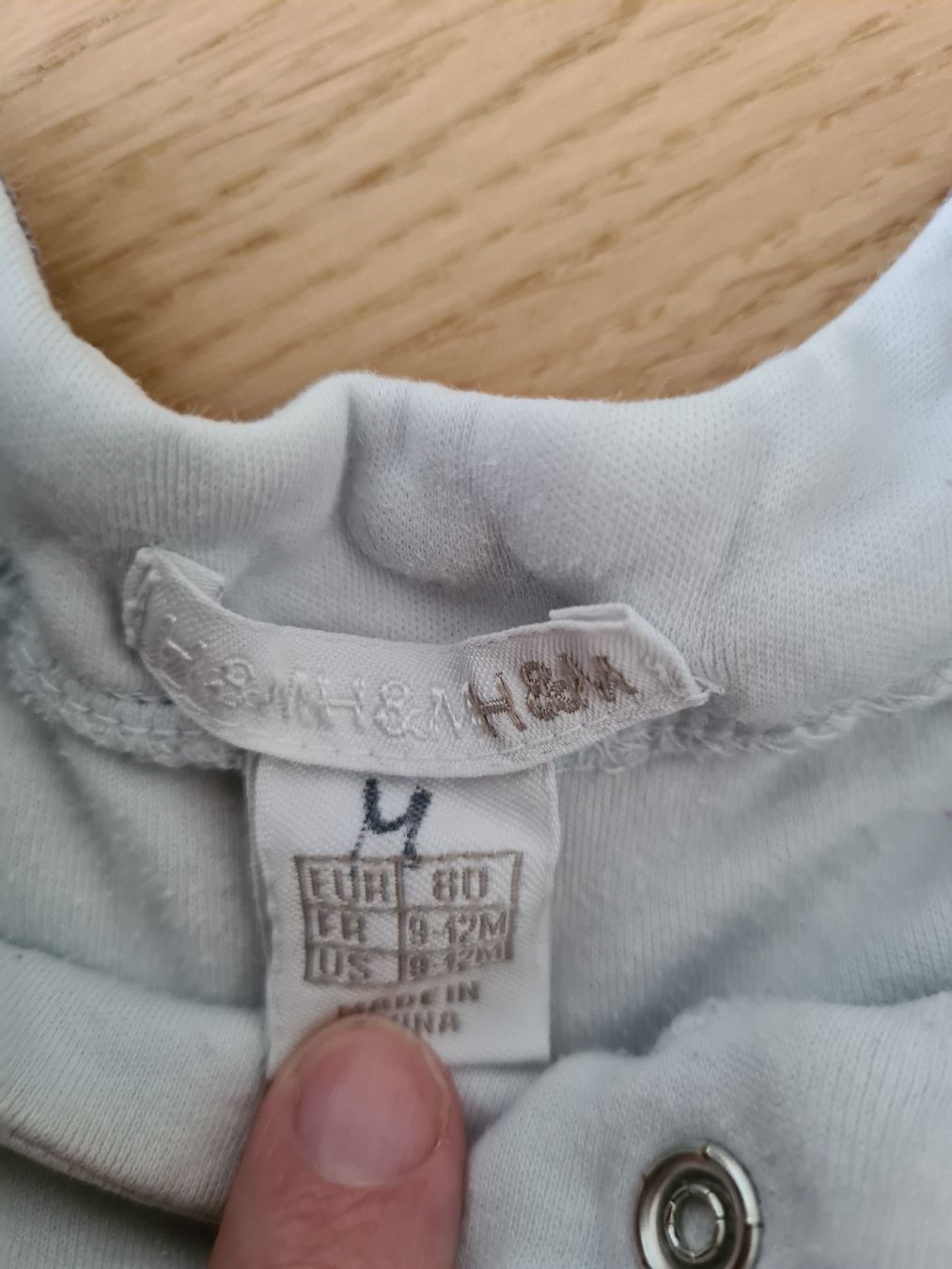 H&M Pyjamas & Ähnliches: Baby Strampler H&M Grösse 80 – Gebraucht aus Horw von Mirii91 3