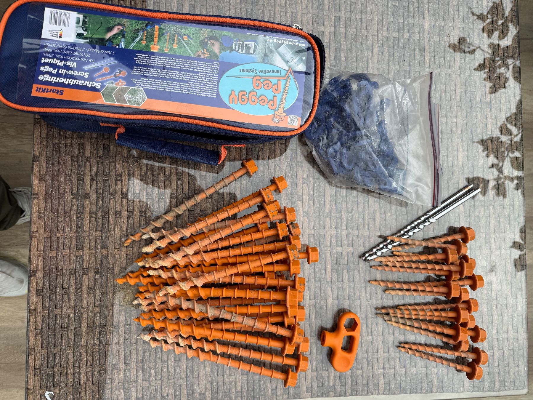 Marquises: Peggy Peg Schraubheringe – D'occasion à Ringgenberg BE par MiBa16