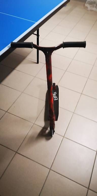 Kickboard: Vendo monopattino – Usato da Pregassona venduto da pce_xm2t 1