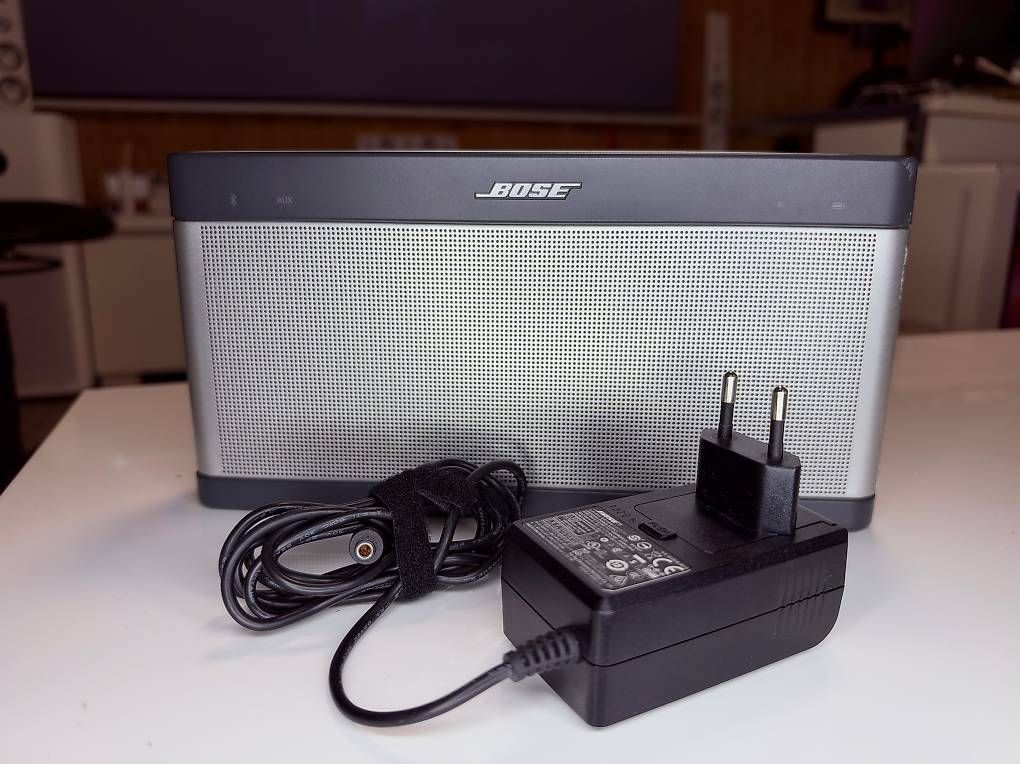 Casse acustiche: Bose SoundLink III Bluetooth-Lautsprecher  – Usato da Richterswil venduto da Casablanca25 3