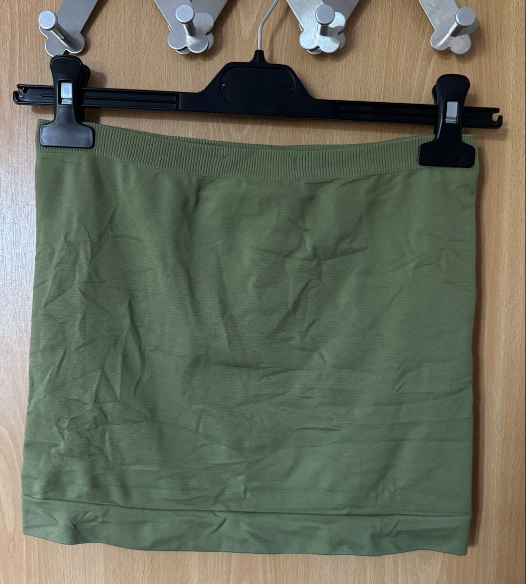 Top: Haut tube kaki – Usato da Ins venduto da maximal_30CHF 1