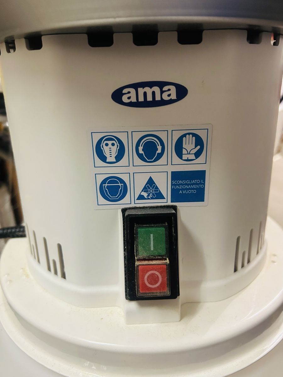 Tutte le macchine: [NEU]: Elektrische Getreidemühle – Nuovo (secondo la descrizione) da Arni AG venduto da CreaFlex 2