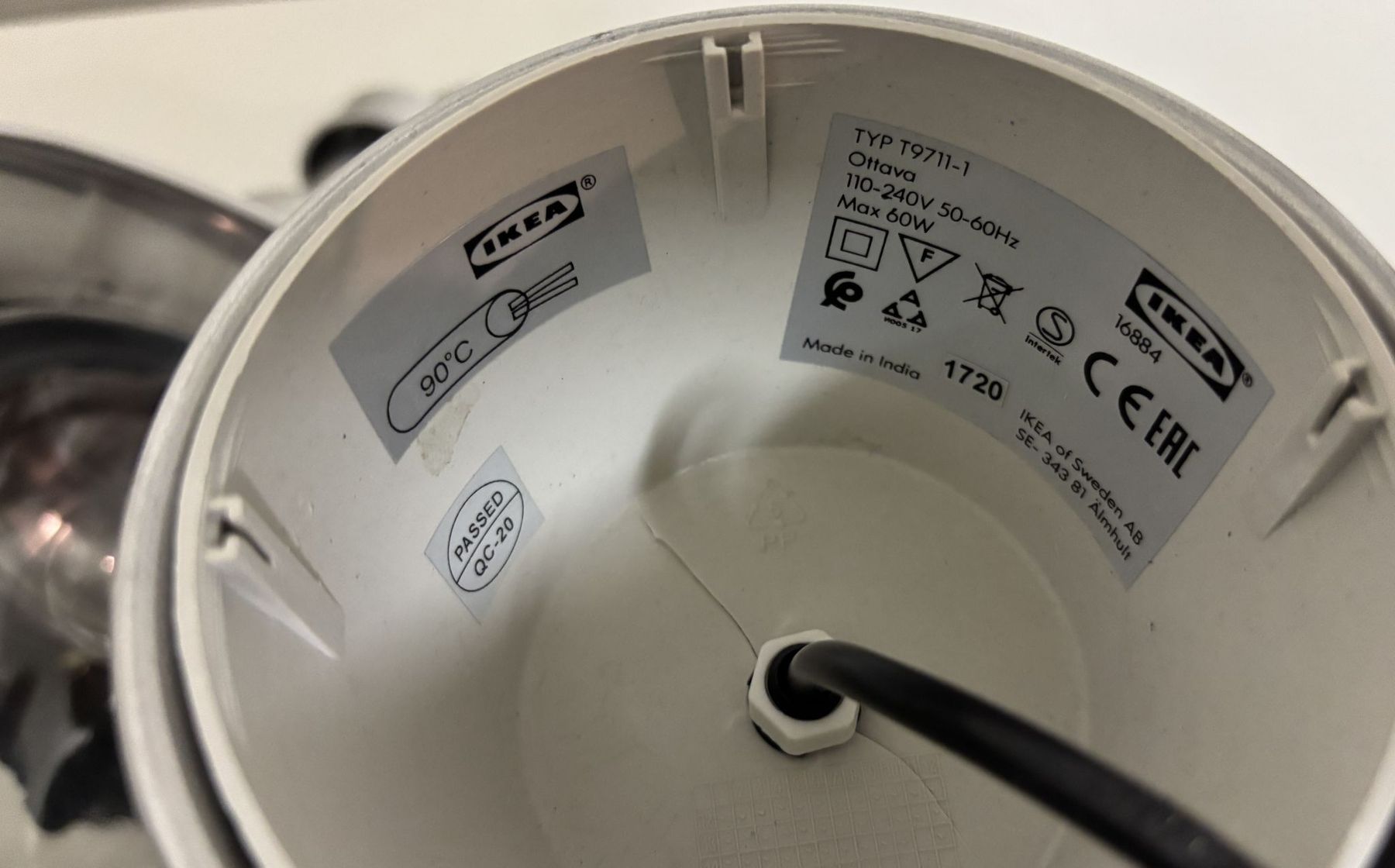 Lampadari & plafoniere: Ikea Ottava Lampe mit Leuchtmittel – Usato da Buchs AG venduto da SellAndBuyX 1