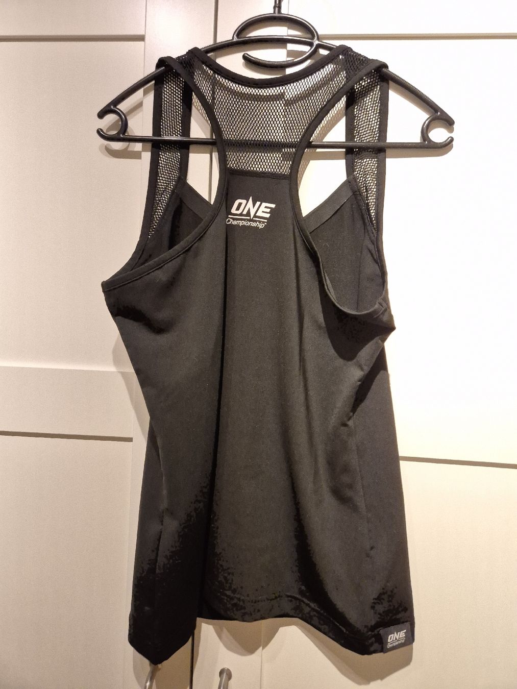 Top: ONE Championship Damen Tank Top Gr. M – Usato da Känerkinden venduto da melbaumg 1