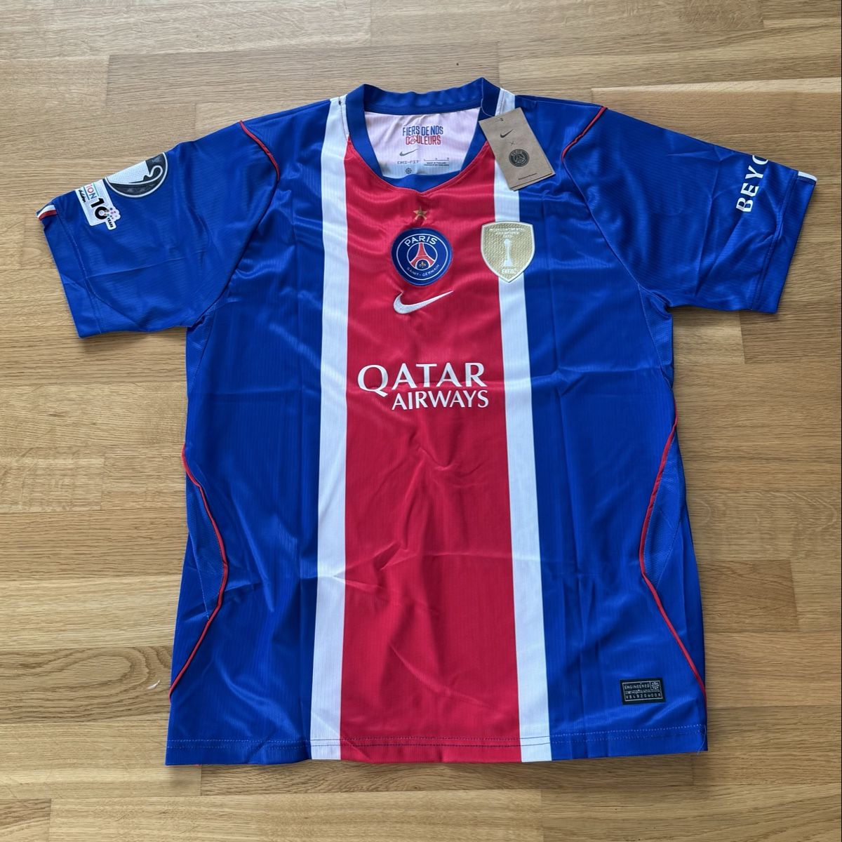 Nike Canottiere & Pantaloni: PSG Kvaratskhelia 7 Taille L – Nuovo e nell'imballaggio originale da Delémont venduto da IbraWinz