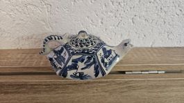 Piccola teiera biancoblu stile asiatico