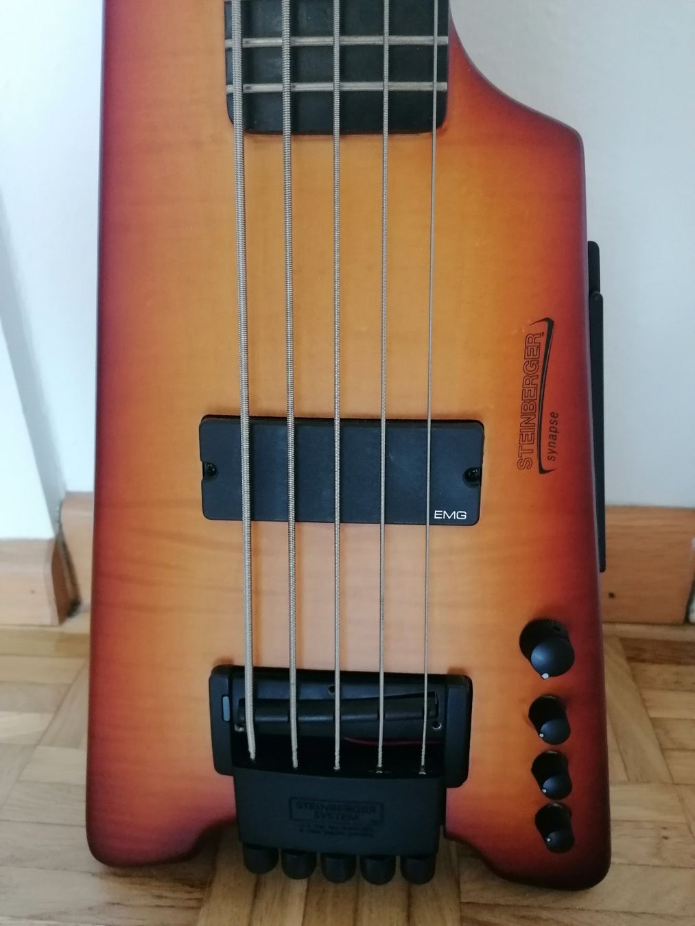 Steinberger Strumenti musicali: Steinberger Synapse aktiv 5-saiter – Nuovo (secondo la descrizione) da Bottmingen venduto da dah_cfj9 3