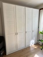 Kleiderschrank