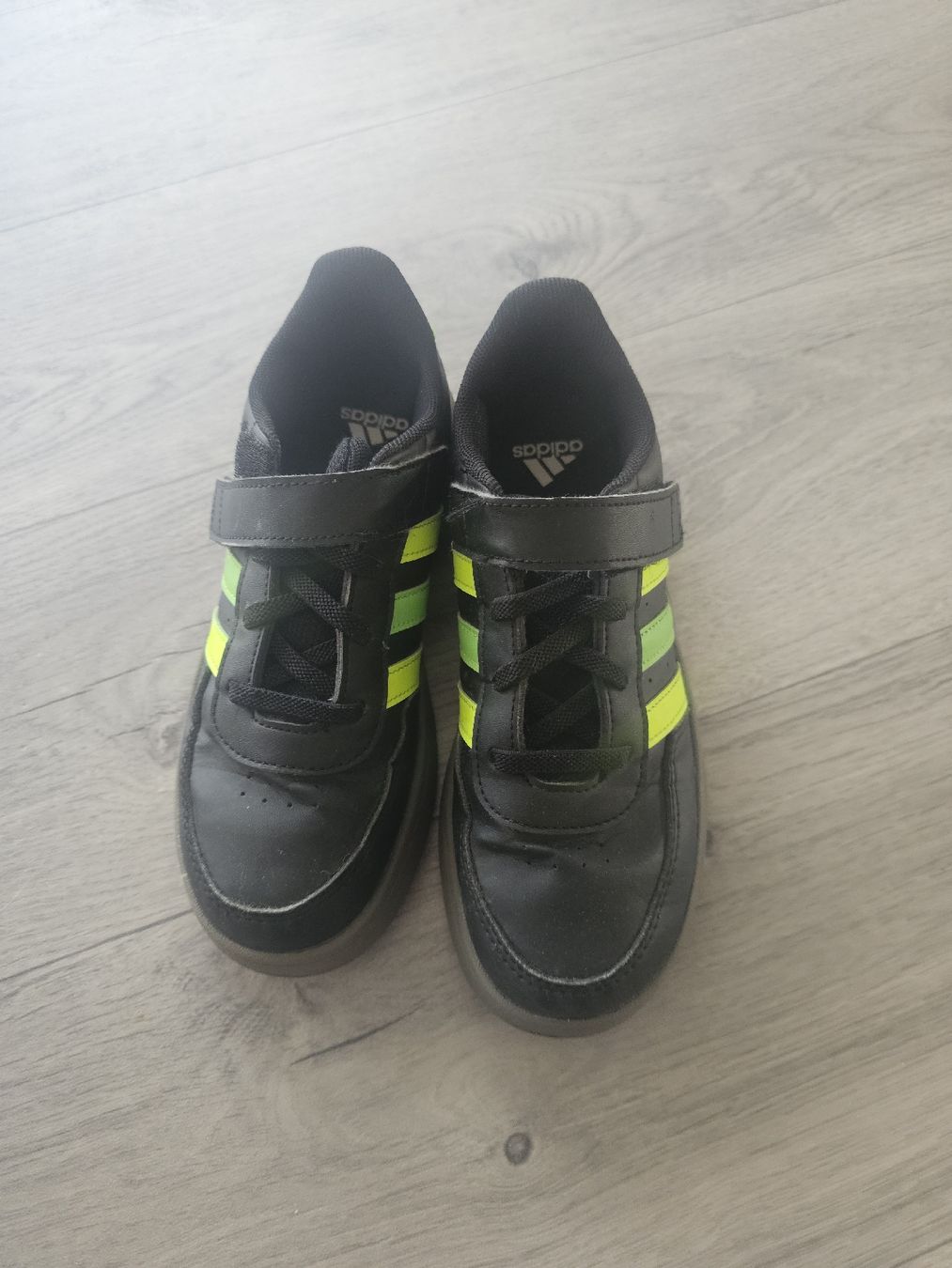 Adidas Scarpe per ragazzi: neu schuhe gr 33 – Nuovo (secondo la descrizione) da Münchenbuchsee venduto da Kappa8