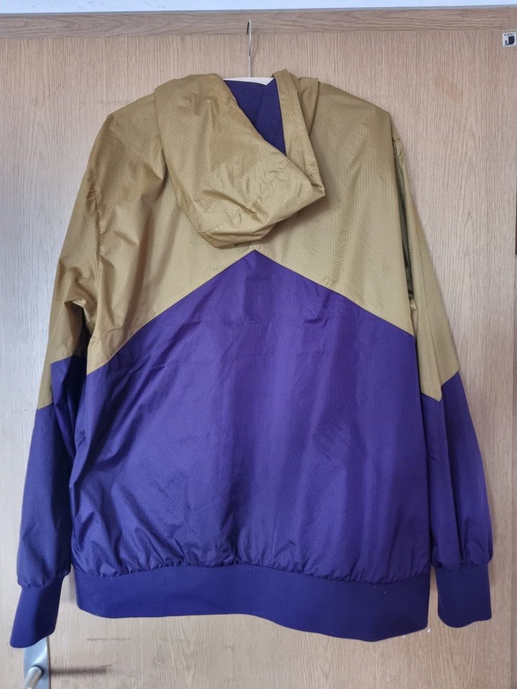 Nike Giacche: Nike 6.0 Jacke / Regenjacke – Nuovo (secondo la descrizione) da Bronschhofen venduto da dvnb 1