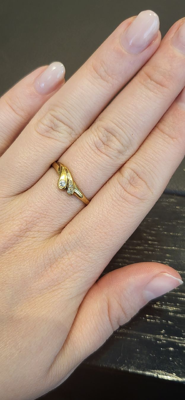 Anelli: Filigraner Goldring mit Diamanten  – Nuovo (secondo la descrizione) da Unterägeri venduto da Altgoldschmuck 2