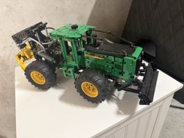 Lego Technic John Deere 948L-II Skidder Set gebraucht