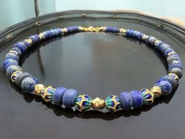 Halskette mit Lapislazuli, 18 K vergoldeter Hämatit Neu