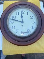 Wanduhr antik Holz