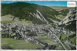 En Avion au-dessus de Fleurier - Flugaufnahme