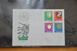Briefmarken auf Brief (8 Briefe).