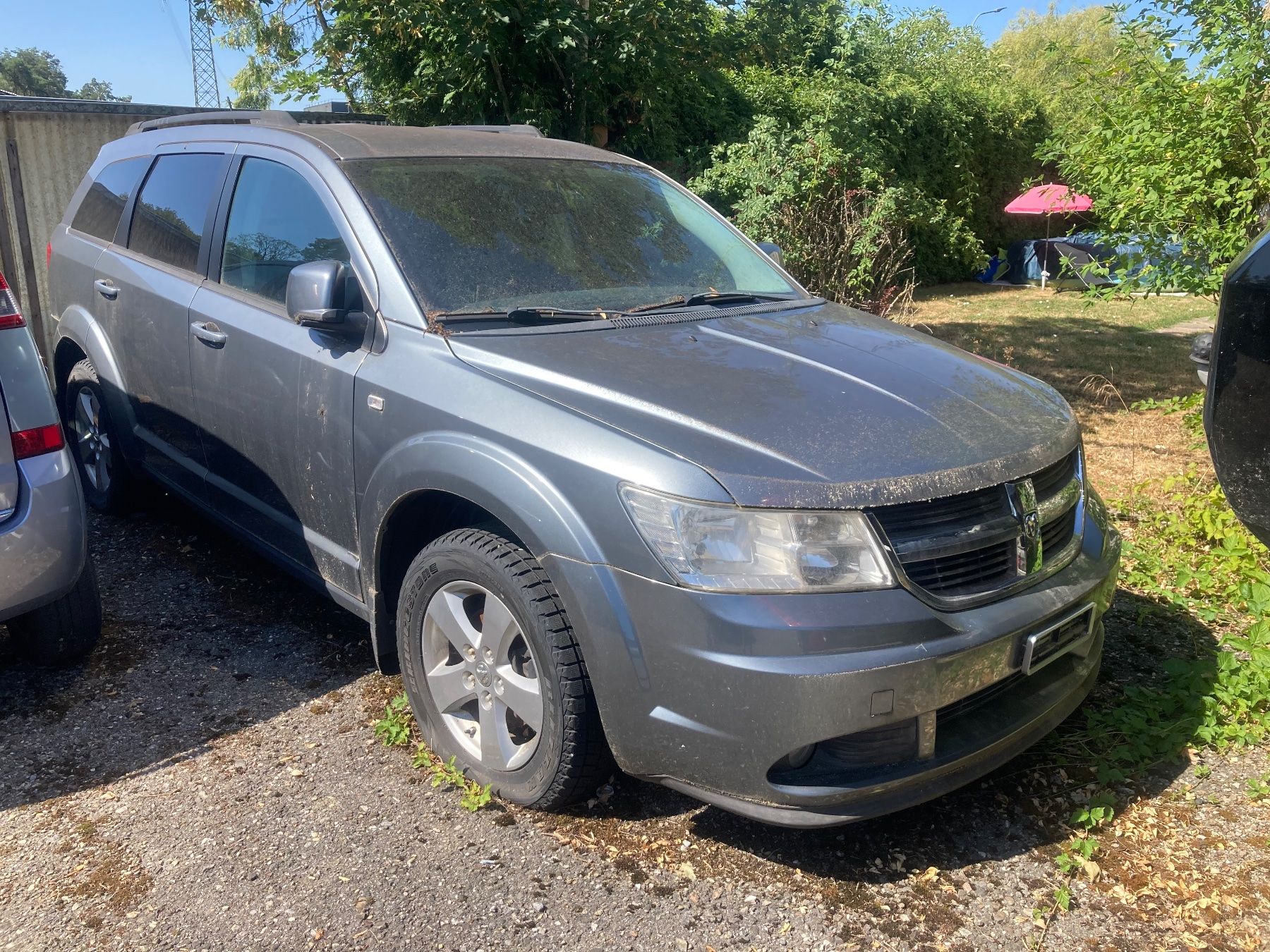 Dodge Autos: DODGE Journey 2.0 TD – Défectueux à Messen par Auktion-85