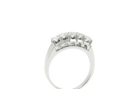 Ring mit 5 Brillanten ca. 0.8ct 18K Weissgold *S3662