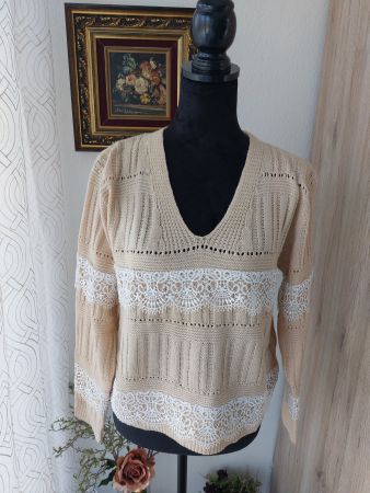 Hübscher Pullover