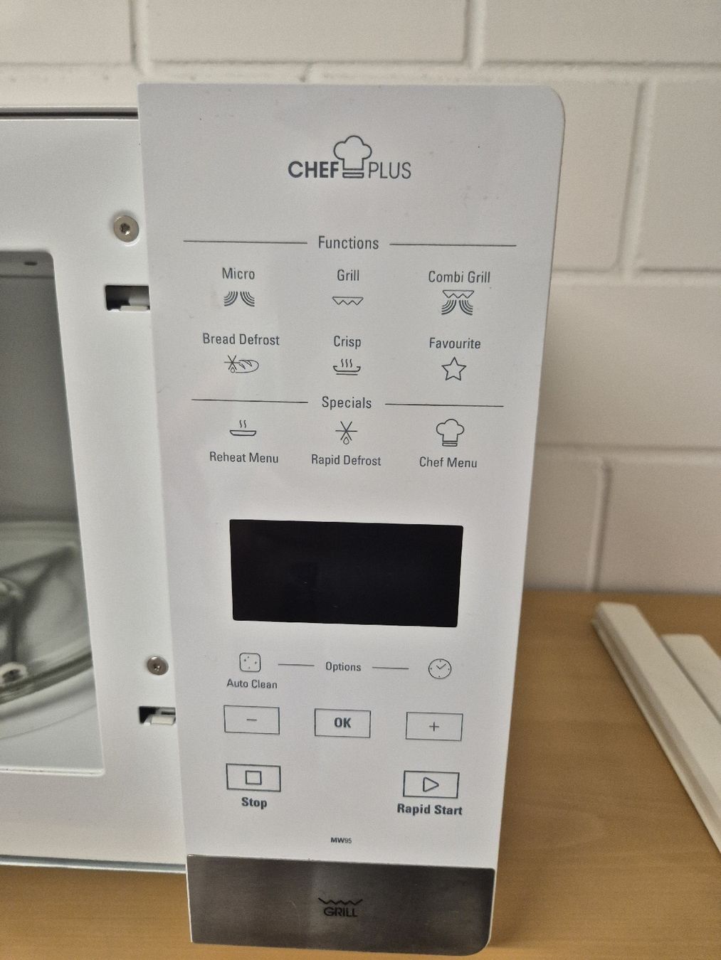 Elettrodomestici da cucina: Mikrowelle Chefplus – Usato da Nottwil venduto da pfl_65bg 1