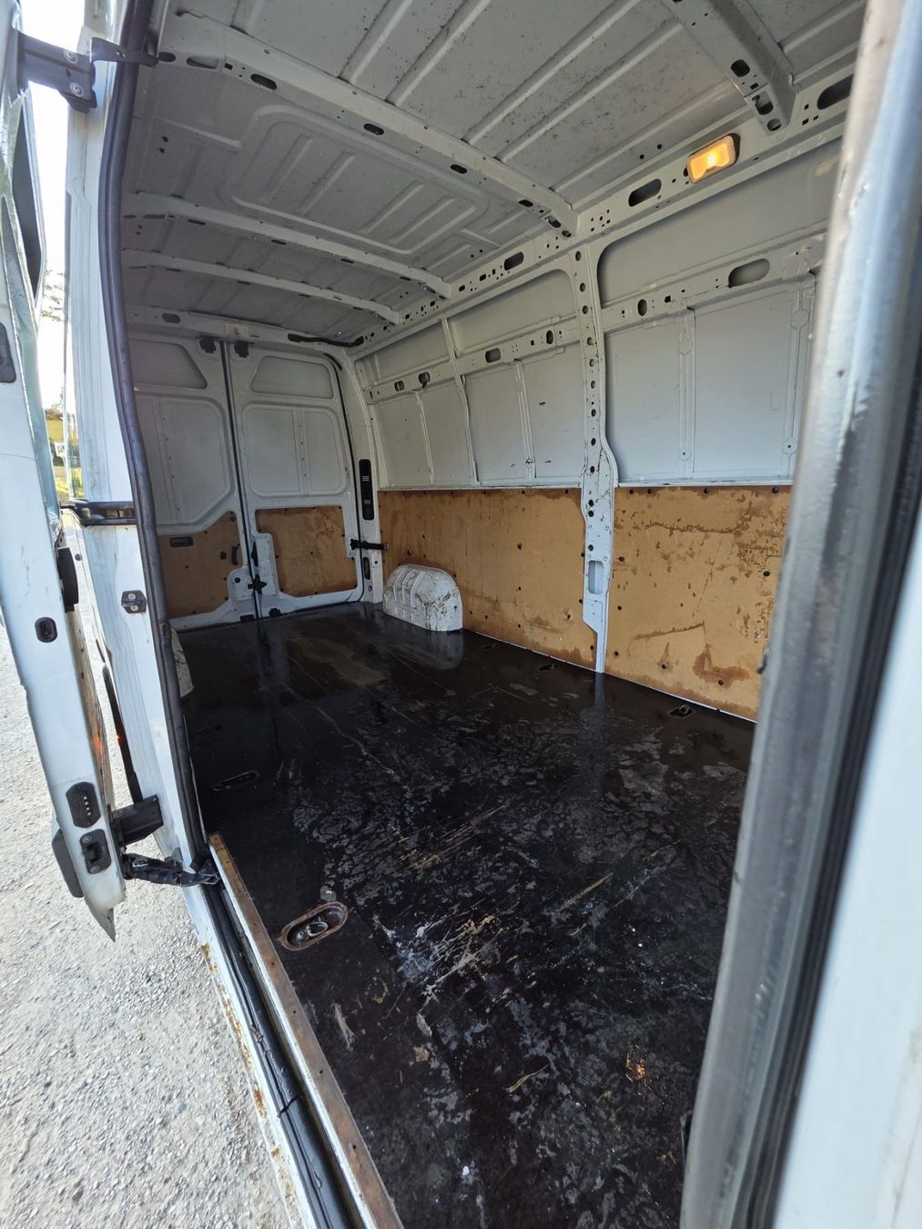 Renault Véhicules utilitaires: Renault Master T35 dCi170 L3H2 – D'occasion à Frenkendorf par homar63 4