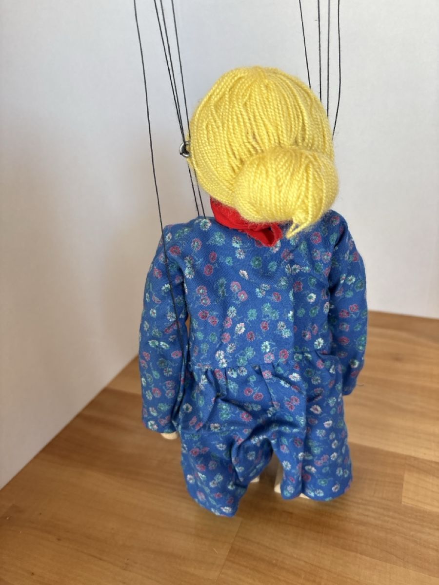 Giocattoli: Marionette Frau aus Holz – Usato da Rümlang venduto da euqinom16 2