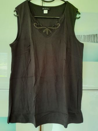 T-shirt noir 44 neuf